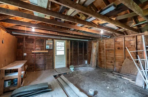 20 Fairlawn Avenue Lewiston ME 04240