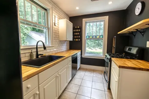 20 Fairlawn Avenue Lewiston ME 04240