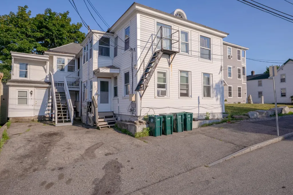 23 Green Street Biddeford ME 04005