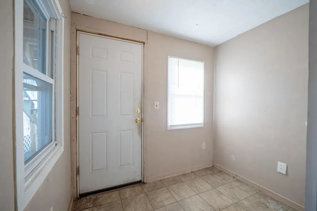 23 Green Street Biddeford ME 04005