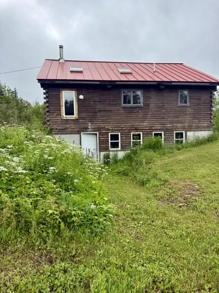 1337 E Plantation Road Blaine ME 04734