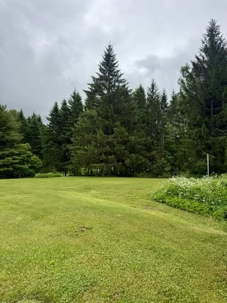 1337 E Plantation Road Blaine ME 04734