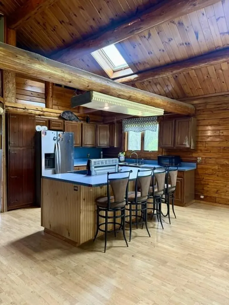 1337 E Plantation Road Blaine ME 04734
