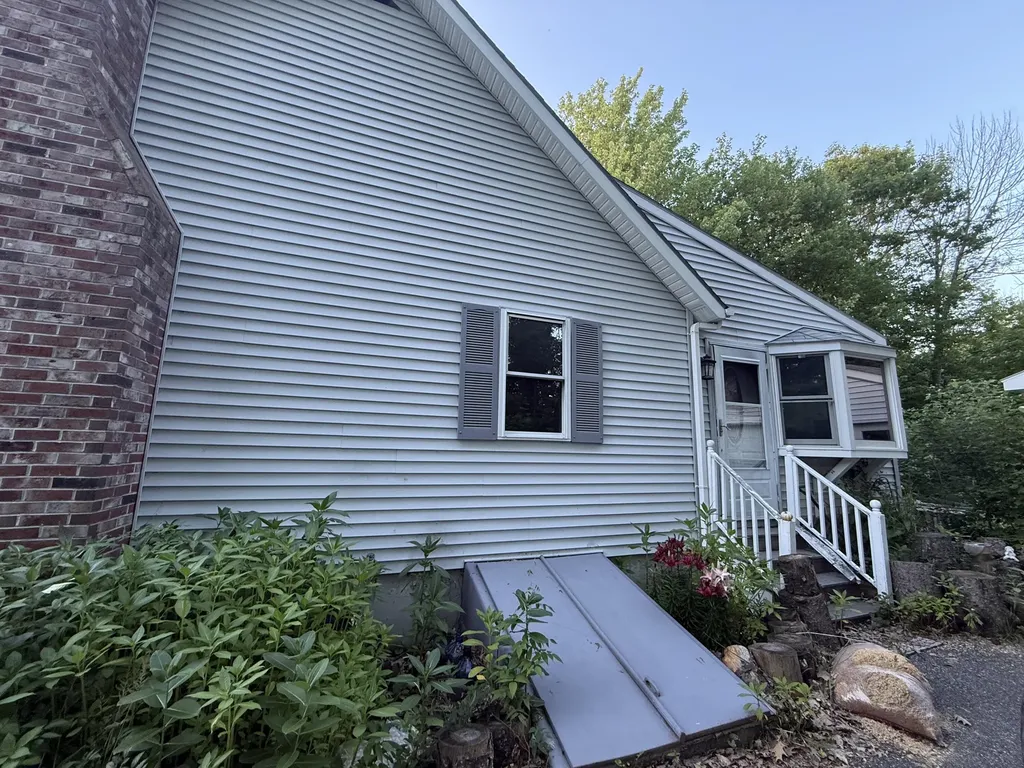 29 Washington Street Waterville ME 04901