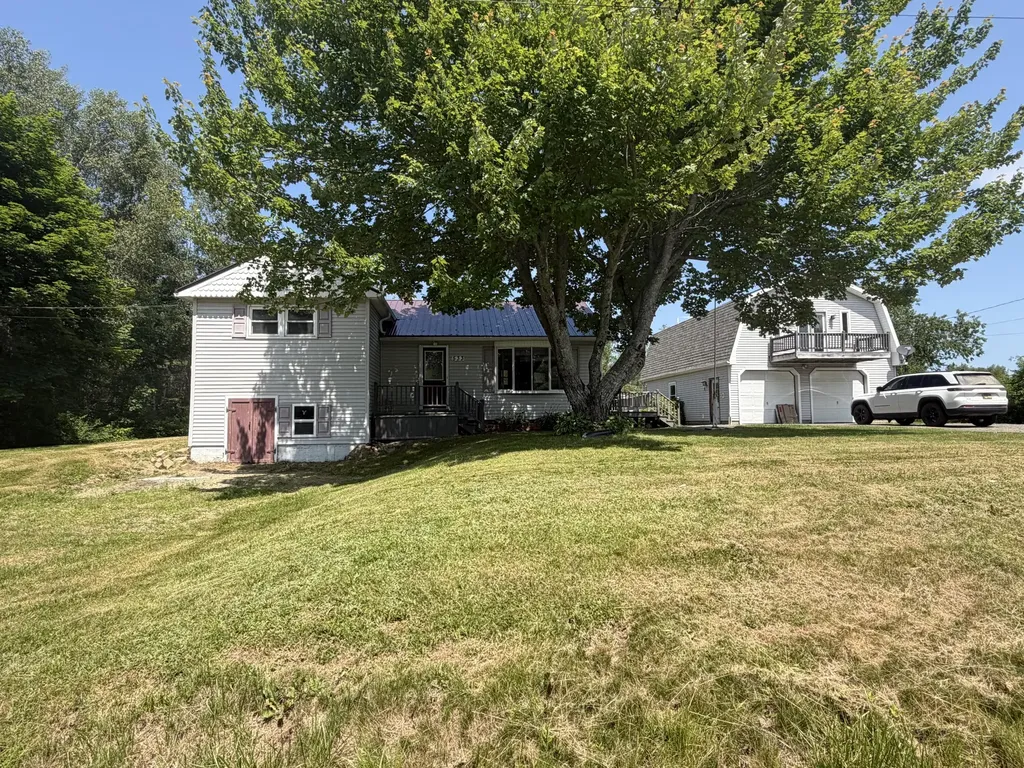 533 W Broadway Lincoln ME 04457