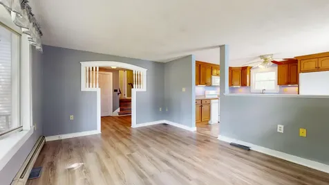 533 W Broadway Lincoln ME 04457