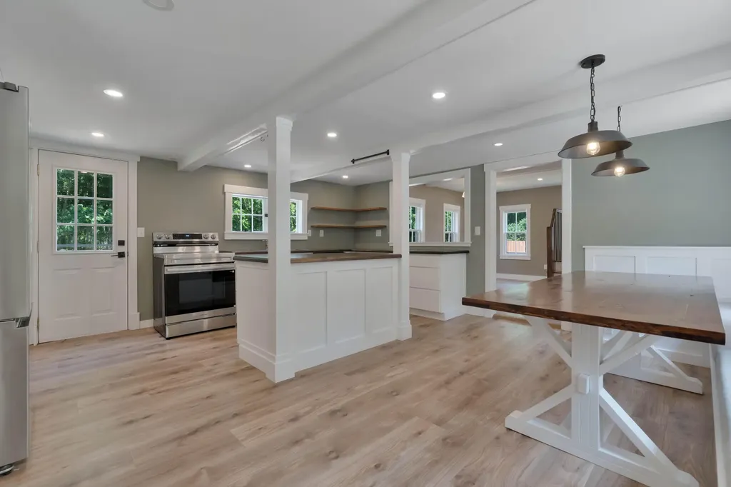 110 Oak Hill Road Standish ME 04084
