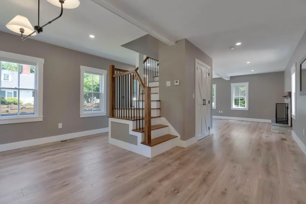 110 Oak Hill Road Standish ME 04084