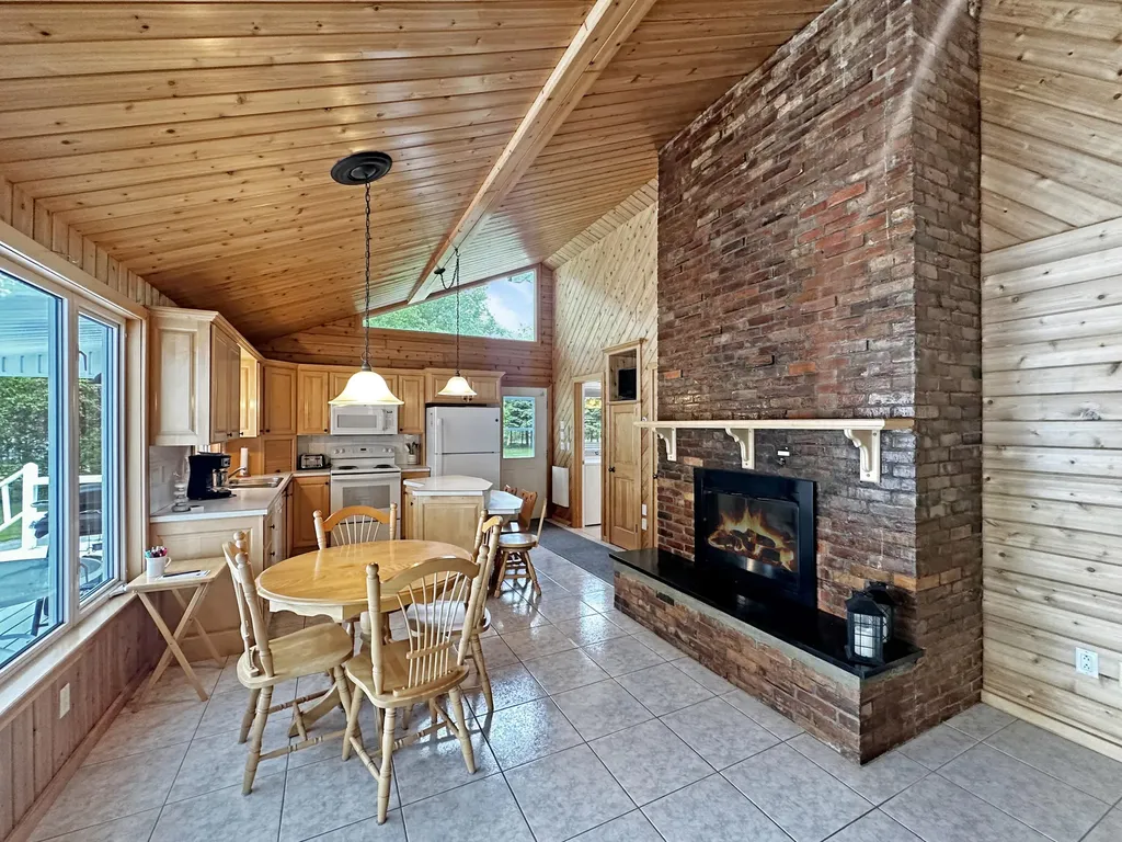 374 E Van Buren Cove Road T17 R3 Wels ME 04785