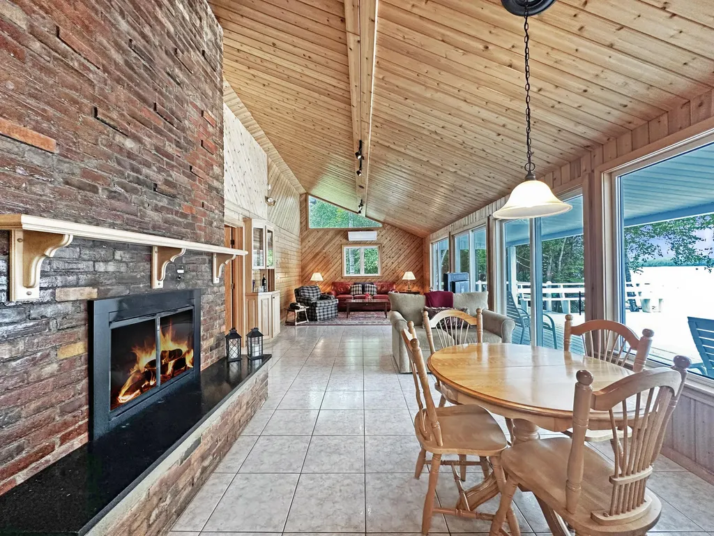 374 E Van Buren Cove Road T17 R3 Wels ME 04785