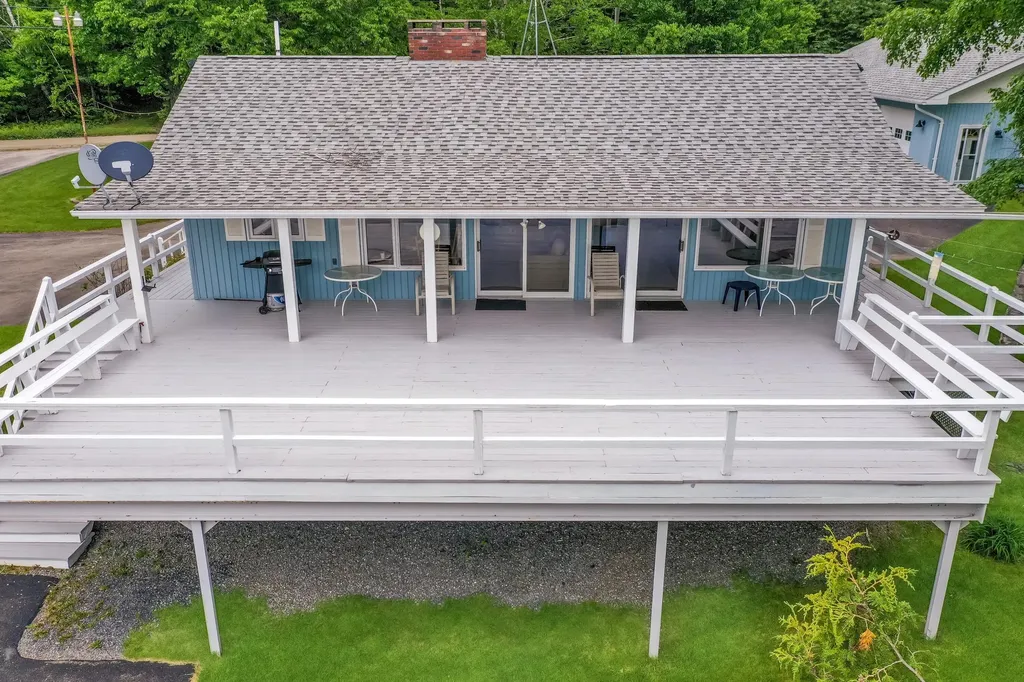 374 E Van Buren Cove Road T17 R3 Wels ME 04785