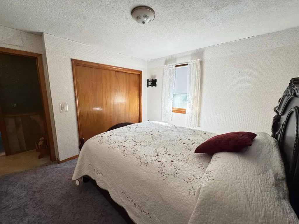 19 Scotts Lane Bucksport ME 04416