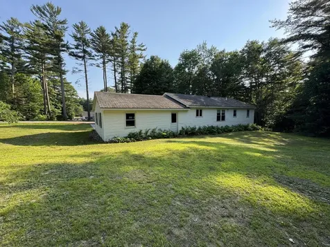 19 Scotts Lane Bucksport ME 04416