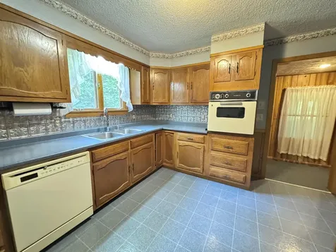 19 Scotts Lane Bucksport ME 04416