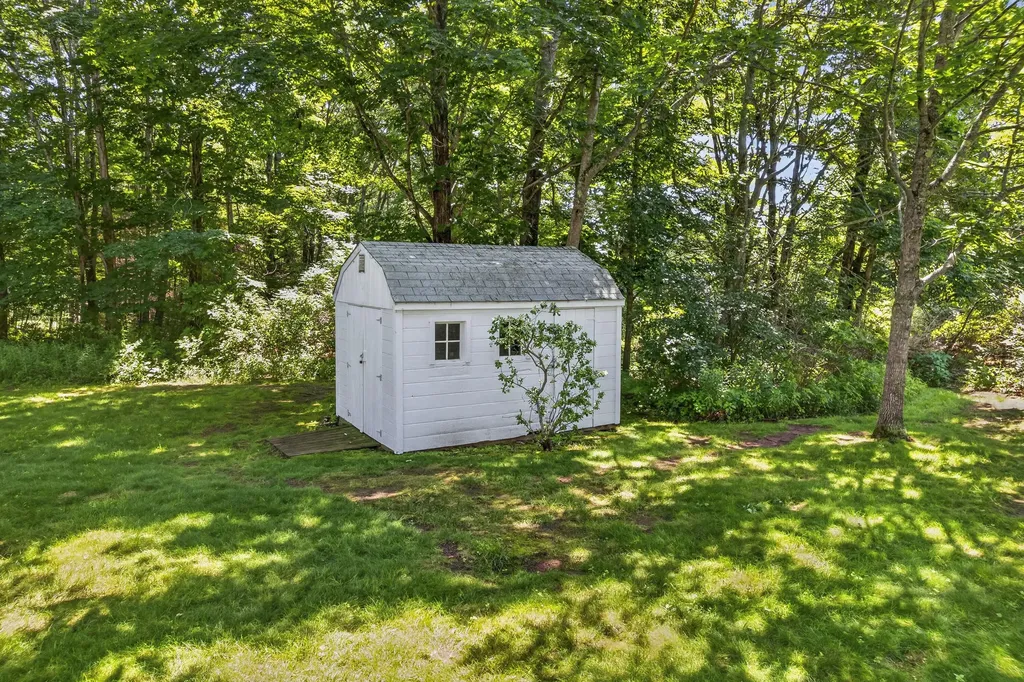 1413 Harpswell Neck Road Harpswell ME 04079