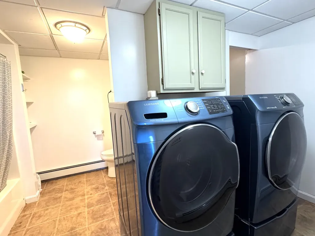902 Eastern Avenue Augusta ME 04330