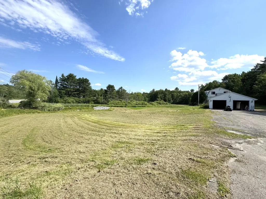902 Eastern Avenue Augusta ME 04330