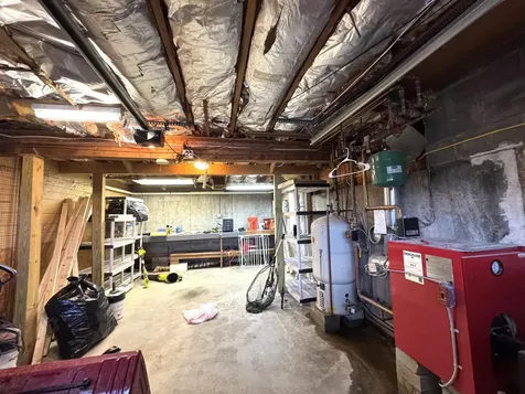 902 Eastern Avenue Augusta ME 04330