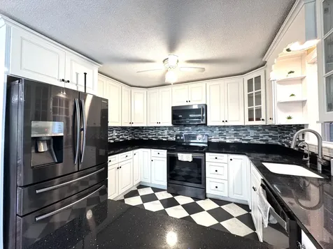 902 Eastern Avenue Augusta ME 04330