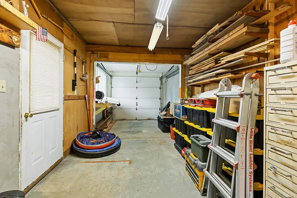 825 W River Road Augusta ME 04330