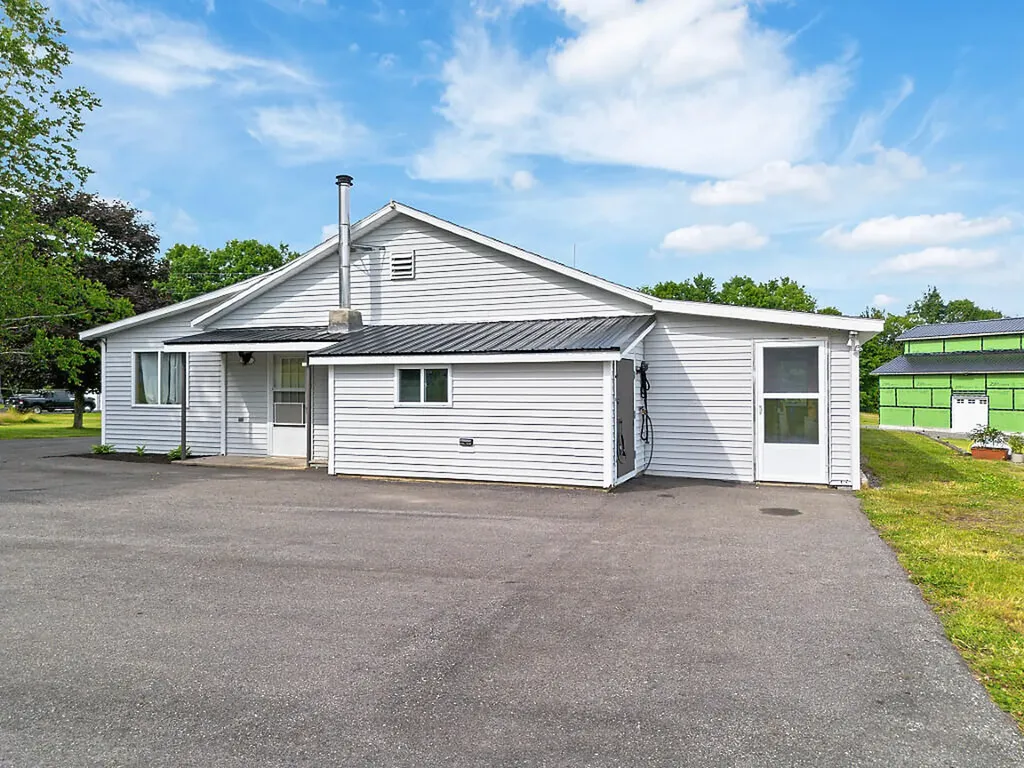 825 W River Road Augusta ME 04330
