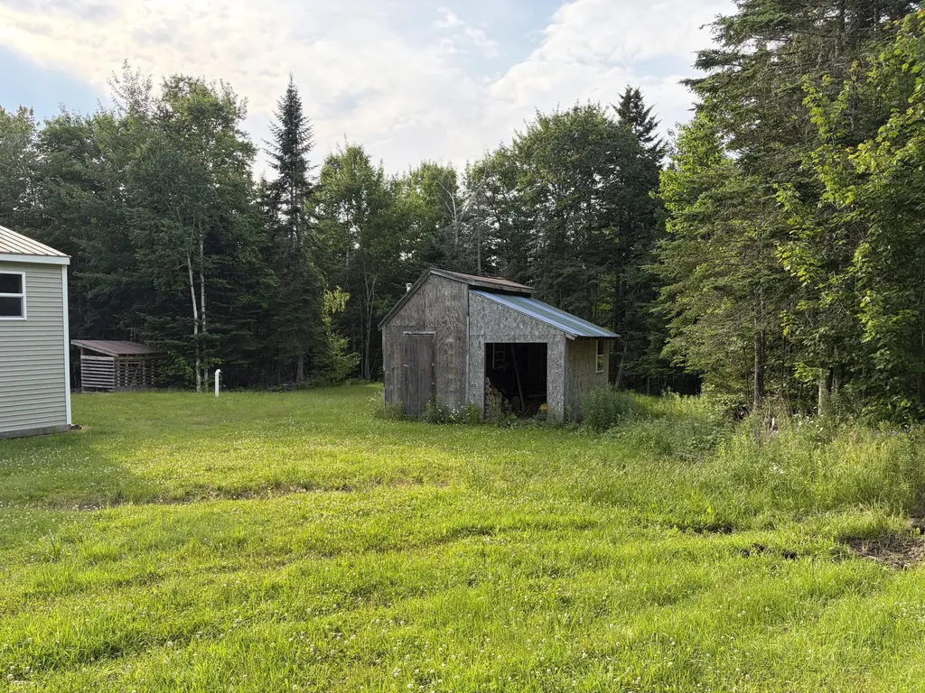 10 Eveleth Road Shirley ME 04485