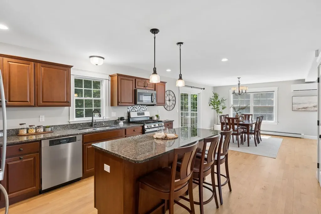 21 Hunters Way North Yarmouth ME 04097