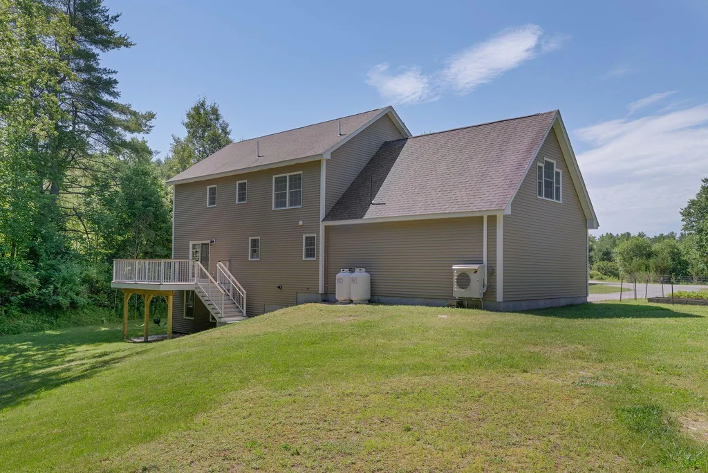 21 Hunters Way North Yarmouth ME 04097