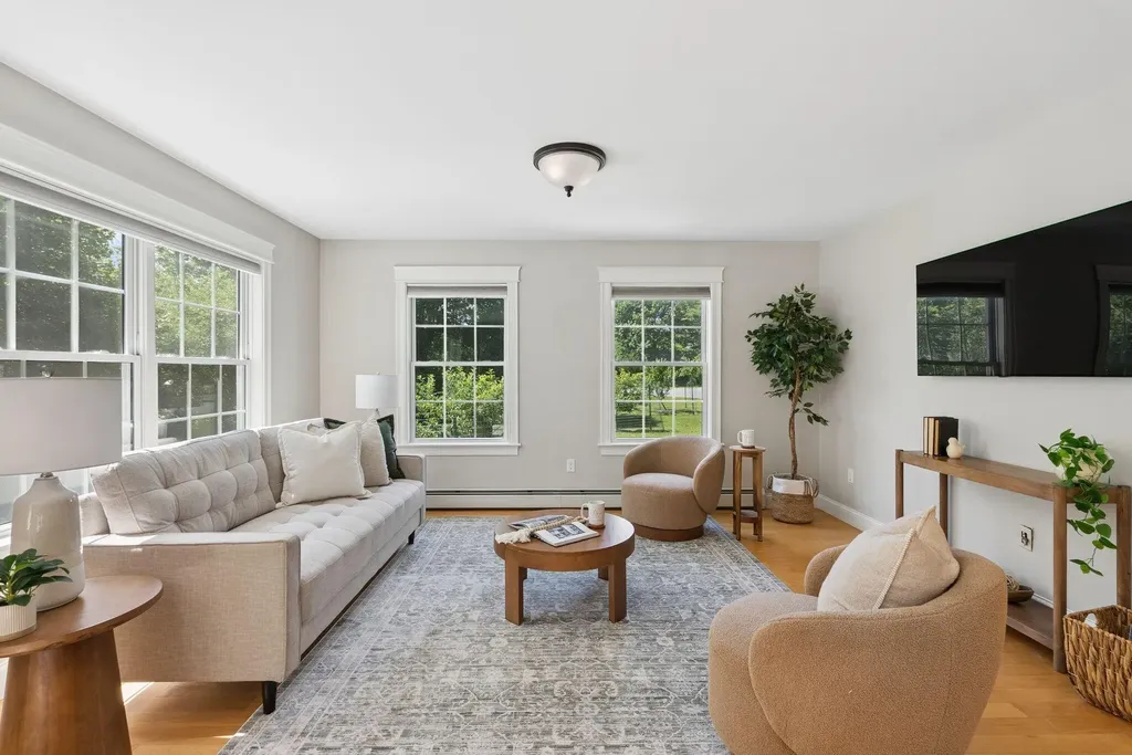 21 Hunters Way North Yarmouth ME 04097