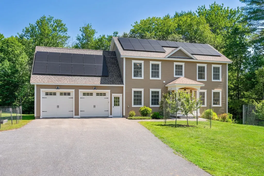21 Hunters Way North Yarmouth ME 04097