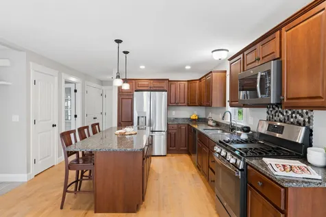 21 Hunters Way North Yarmouth ME 04097