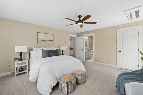 21 Hunters Way North Yarmouth ME 04097
