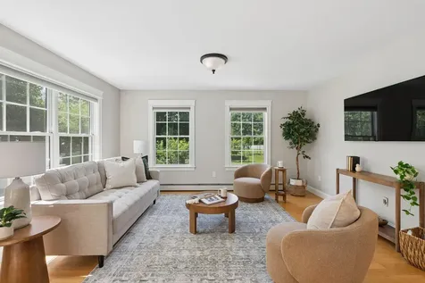 21 Hunters Way North Yarmouth ME 04097