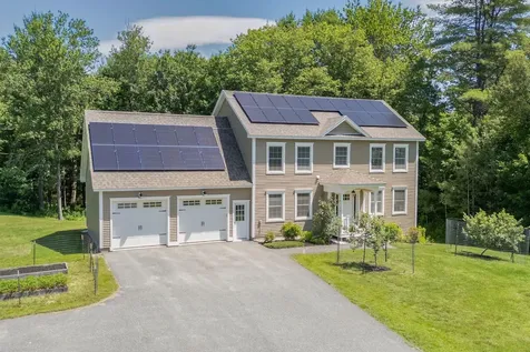 21 Hunters Way North Yarmouth ME 04097