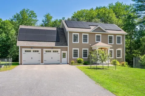 21 Hunters Way North Yarmouth ME 04097