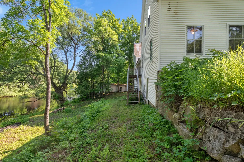 586 Plains Road Harrison ME 04040
