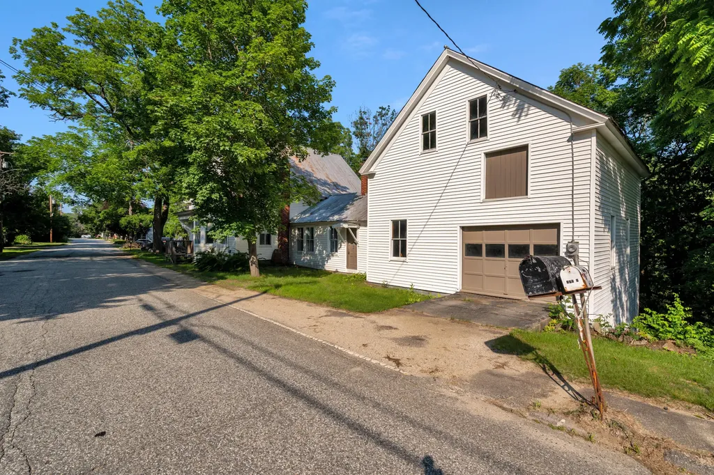 586 Plains Road Harrison ME 04040