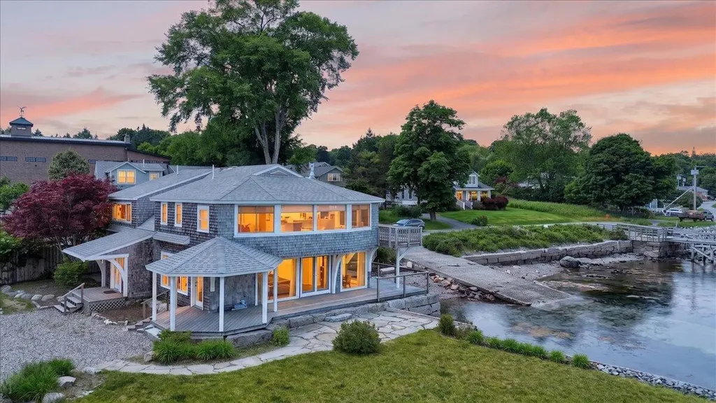 109 + 113 Shore Road Southwest Harbor ME 04679