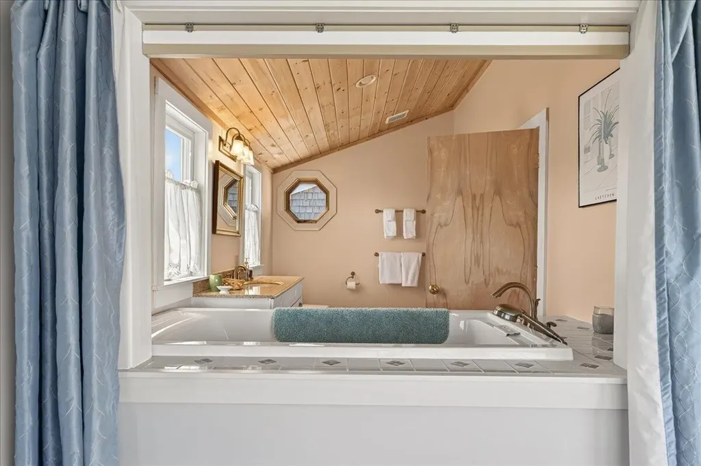 109 + 113 Shore Road Southwest Harbor ME 04679
