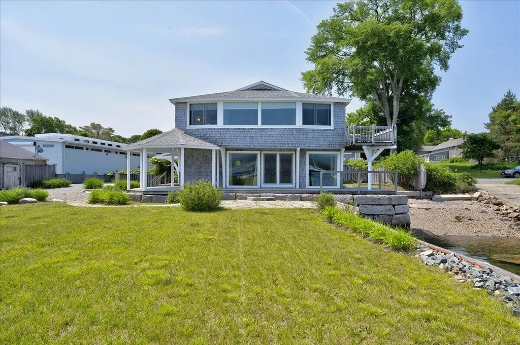 109 + 113 Shore Road Southwest Harbor ME 04679