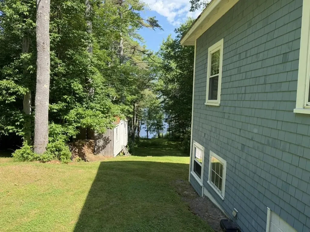 139 Jones Point Road Nobleboro ME 04555