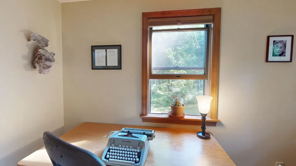 43 Lakeman Lane Thomaston ME 04861