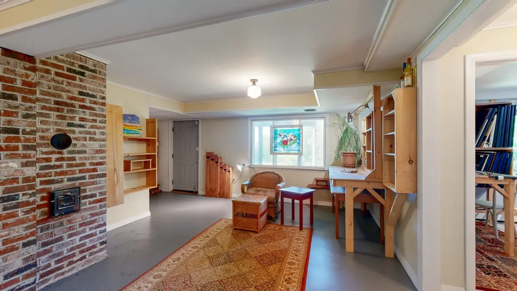 43 Lakeman Lane Thomaston ME 04861