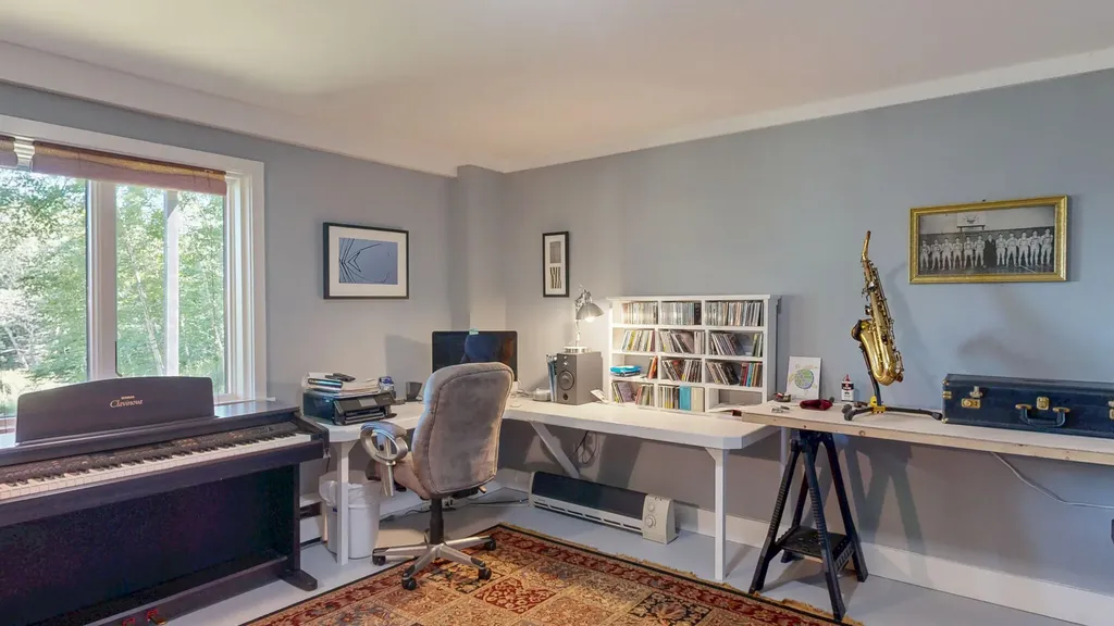 43 Lakeman Lane Thomaston ME 04861