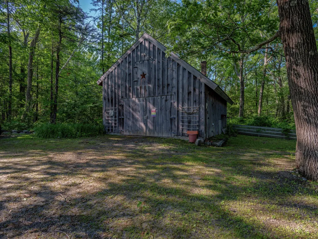 43 Lakeman Lane Thomaston ME 04861