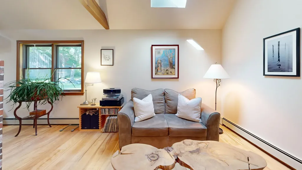 43 Lakeman Lane Thomaston ME 04861