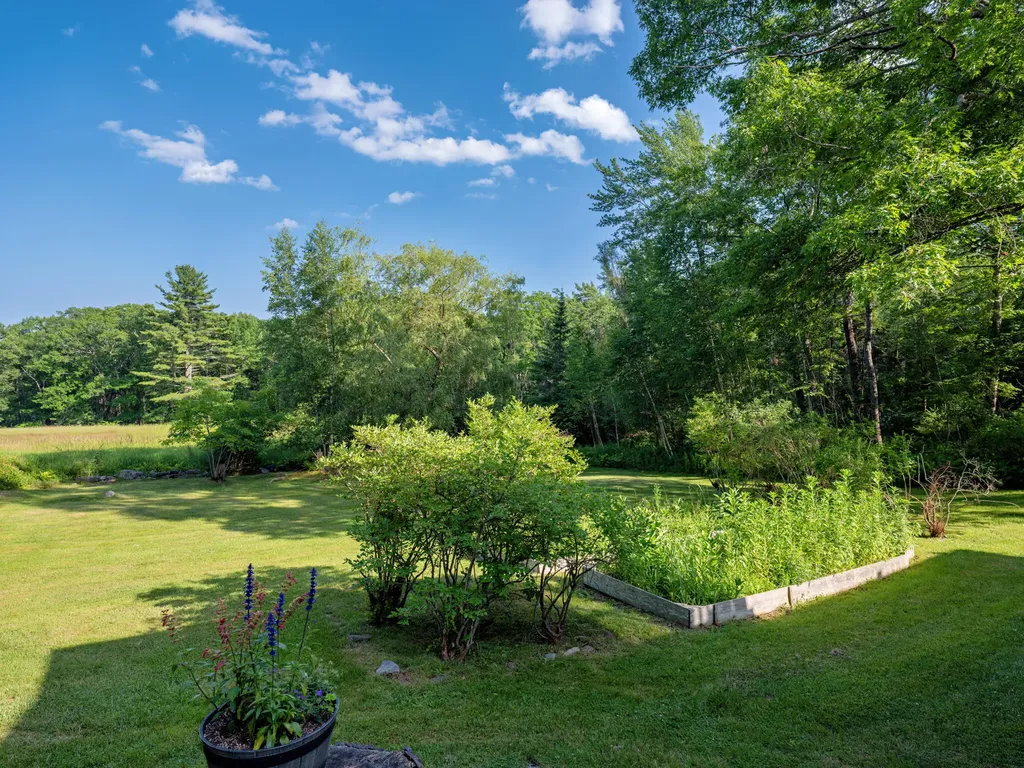 43 Lakeman Lane Thomaston ME 04861