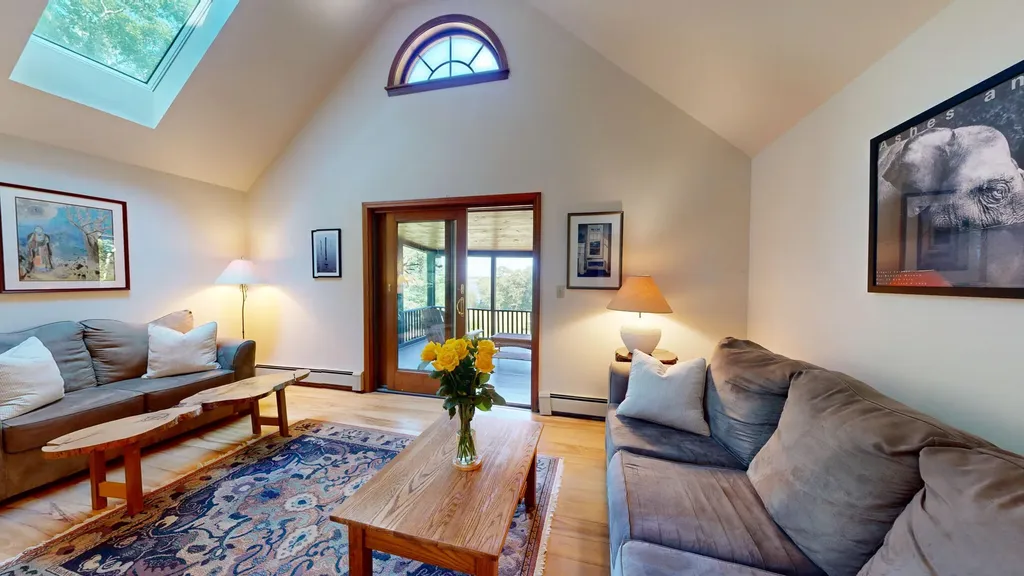 43 Lakeman Lane Thomaston ME 04861