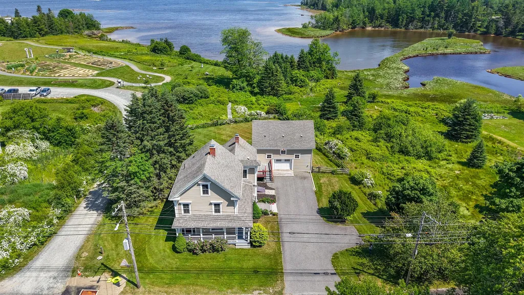 88 Main Street Milbridge ME 04658