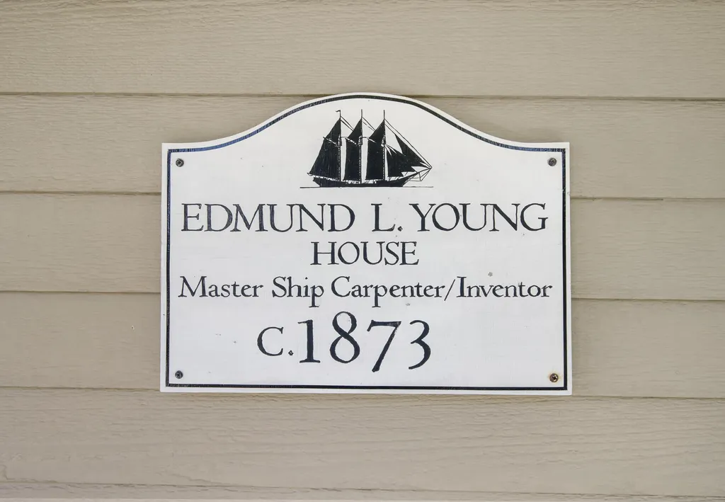 88 Main Street Milbridge ME 04658